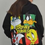 هودي مطبوع كرتوني اسود